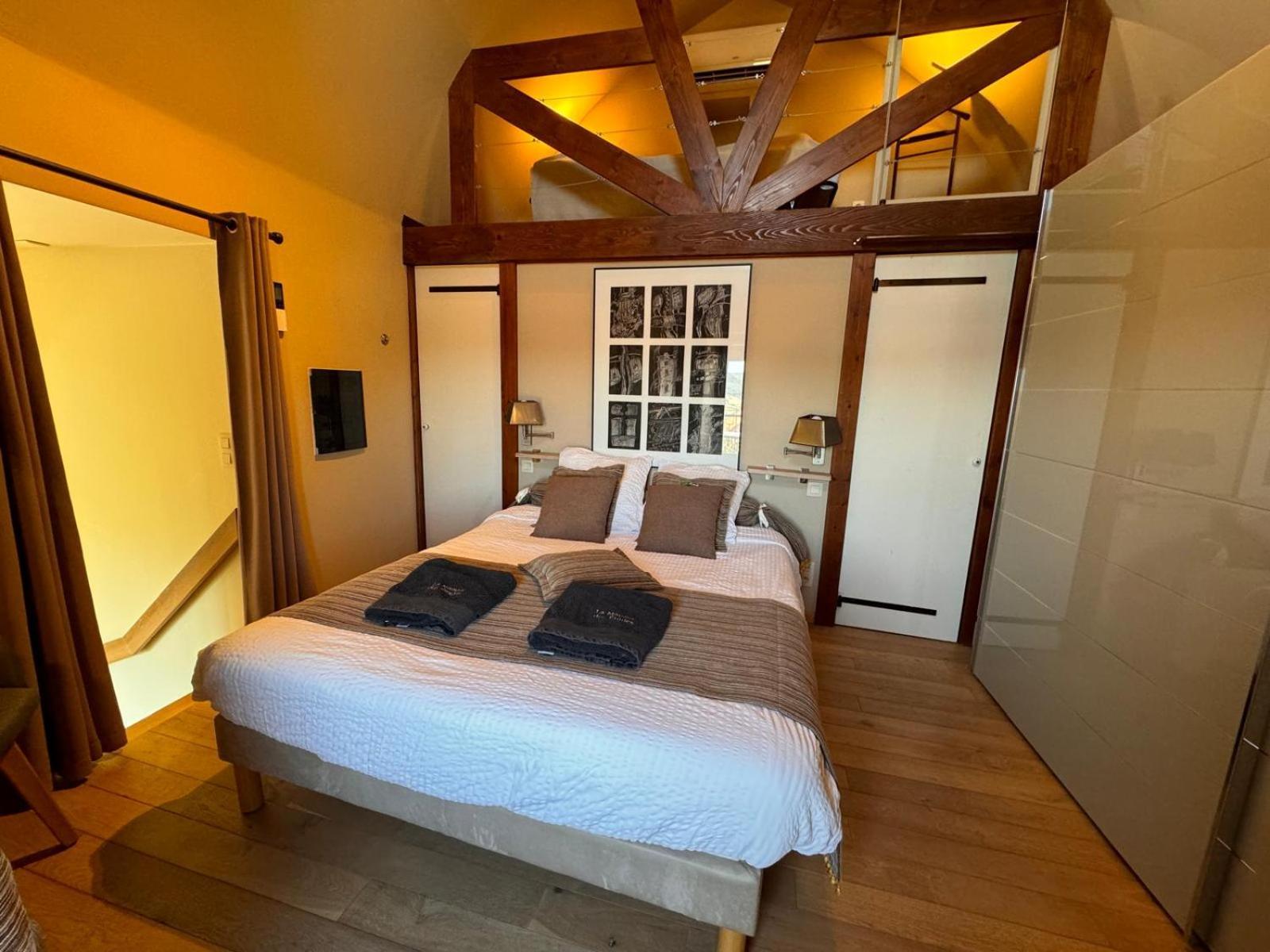 B&B Maison Des Etoiles Chambre D'Hotes Adult Only Verrieres  المظهر الخارجي الصورة